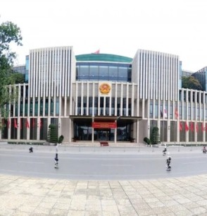 Tòa Nhà Quốc Hội Việt Nam