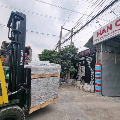 Bộ phận đóng gói và giao hàng của HAN